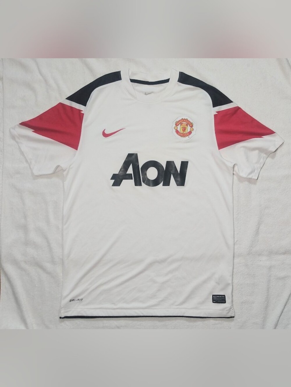 NIKE MANCHESTER UNITED AON Dri Fit 2010 Away Soccer Sports Jersey - Men's M
